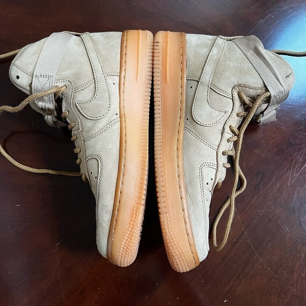 Nike Air Force One suede high top tennis shoes size 5 1/2 youth barely worn EUC